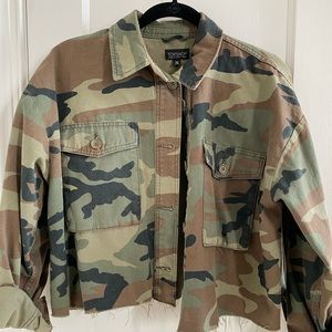 TOPSHOP Cropped Camo Jacket (Size US 8-10)